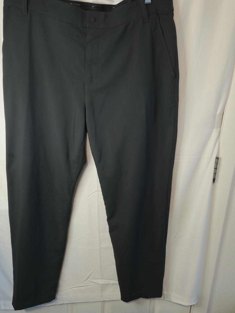 Nike Golf Dri Fit Slim Fit Black Pants Mens 38x30 Golf Performance Stretch. 0929